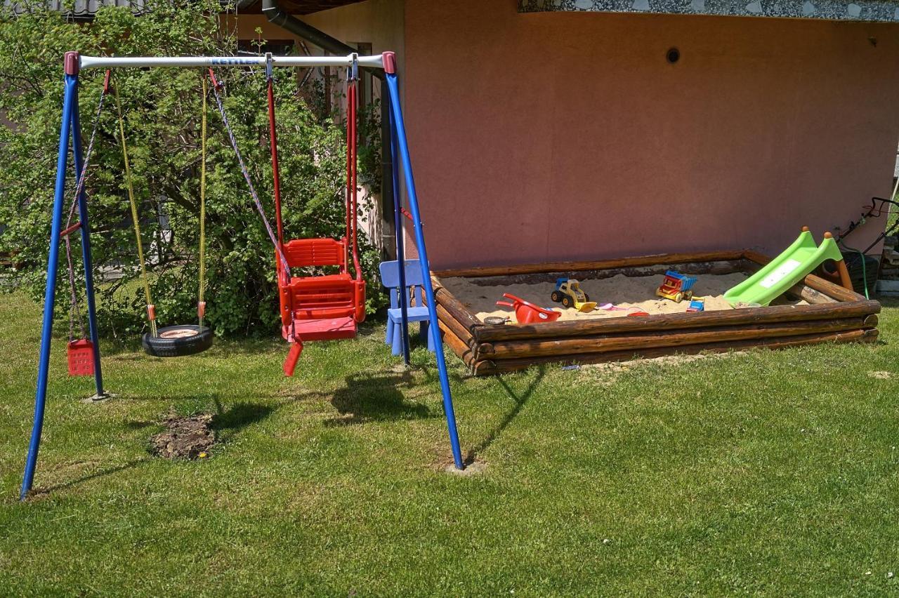 Pokoje U Borzana Acomodação com café da manhã Biały Dunajec Exterior foto